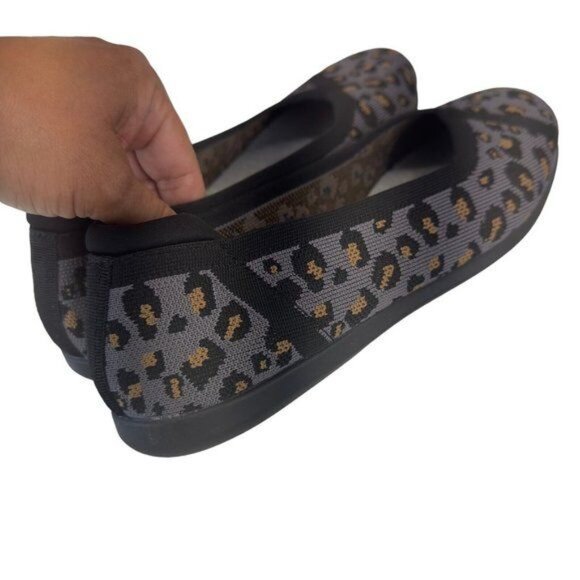 Clarks Womens Knit Leopard Print Ballet Flats Size 8.5W Black/Gray Slip-On Shoes - Picture 6 of 12